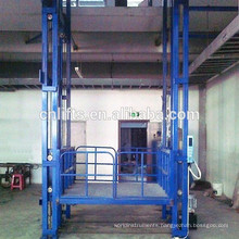 700kg Vertical warehouse hydraulic small goods elevator lift platform